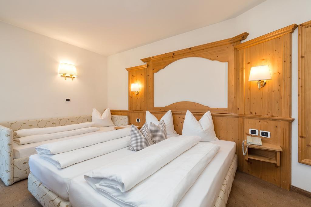 Hotel Bel Sit Corvara In Badia Dış mekan fotoğraf