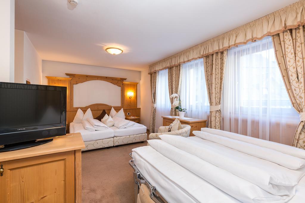 Hotel Bel Sit Corvara In Badia Dış mekan fotoğraf